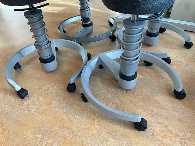 Swopper verrijdbare kruk (4x) - afbeelding 3 van  3