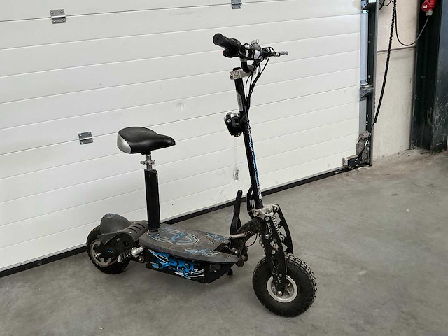 Sxt 1000w turbo electrische scooter - afbeelding 2 van  9