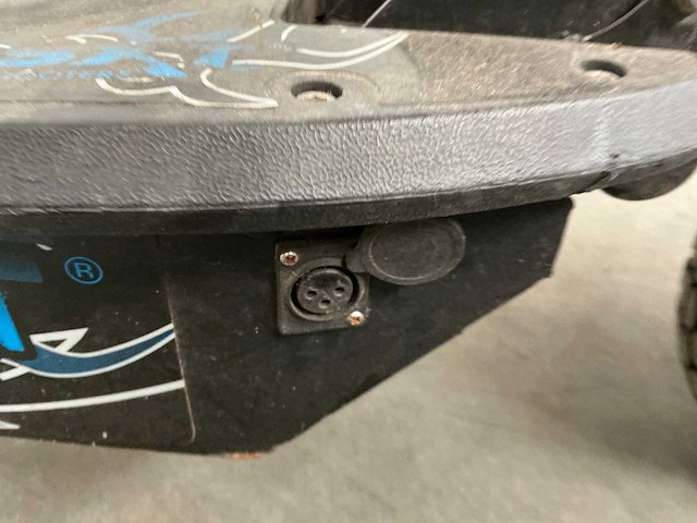 Sxt 1000w turbo electrische scooter - afbeelding 4 van  9
