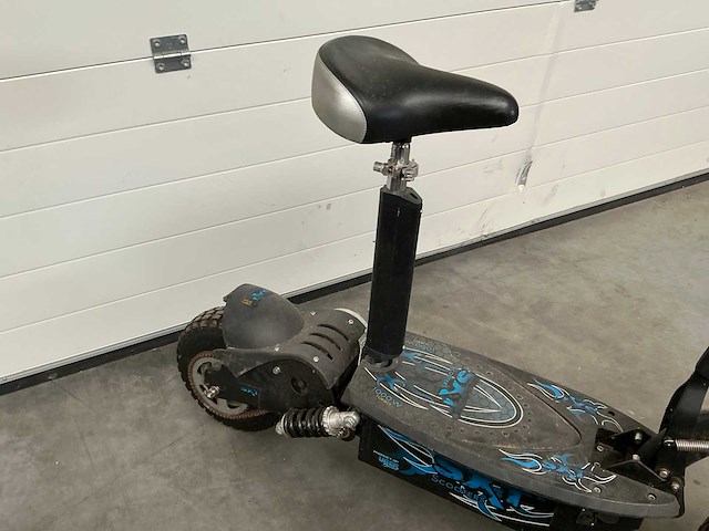 Sxt 1000w turbo electrische scooter - afbeelding 6 van  9