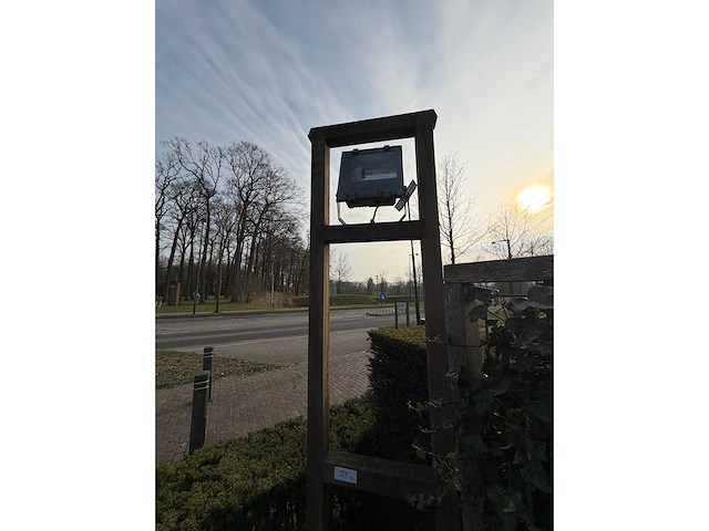 Sylvania sylveo 1 - 150w verstralers inclusief hardhouten onderstel (2x) - afbeelding 3 van  9