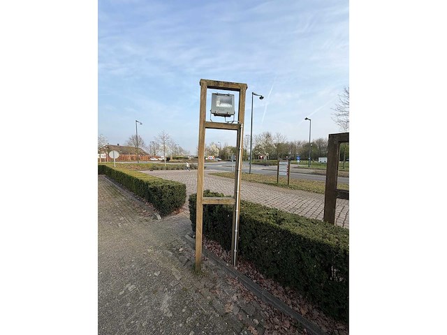 Sylvania sylveo 1 - 150w verstralers inclusief hardhouten onderstel (2x) - afbeelding 7 van  9