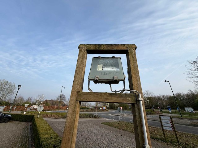 Sylvania sylveo 1 - 150w verstralers inclusief hardhouten onderstel (2x) - afbeelding 8 van  9