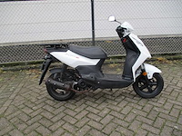 Sym - bezorg bromscooter - x-pro - scooter - afbeelding 9 van  12