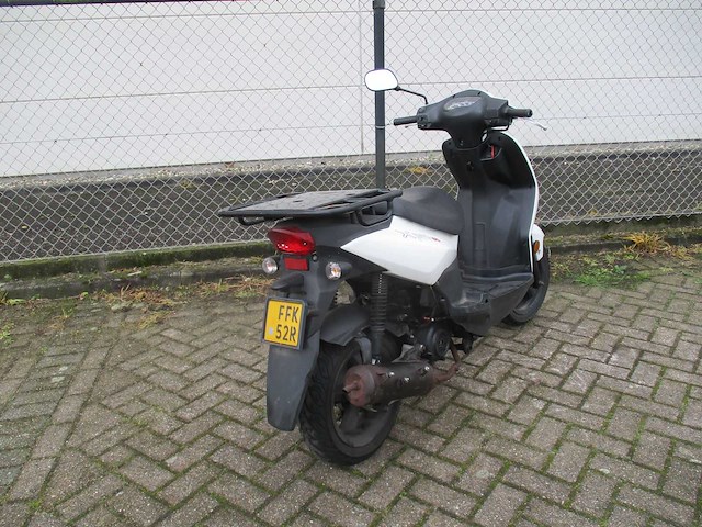 Sym - bezorg bromscooter - x-pro - scooter - afbeelding 11 van  12