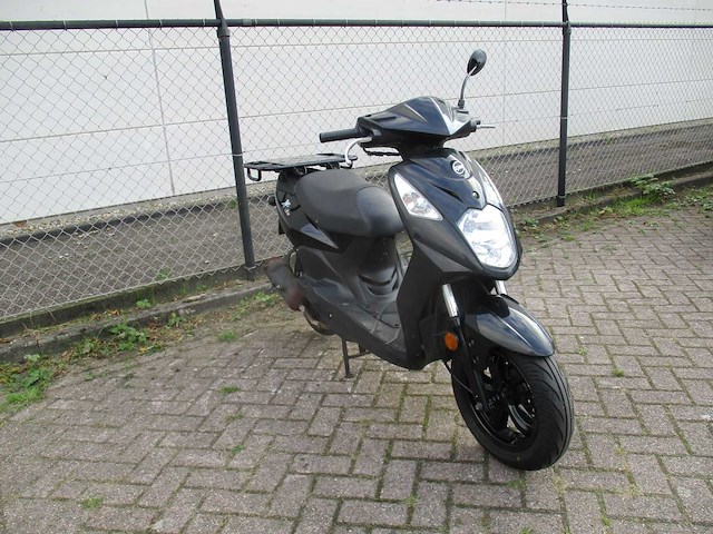 Sym - bezorg bromscooter - x-pro - scooter - afbeelding 7 van  11