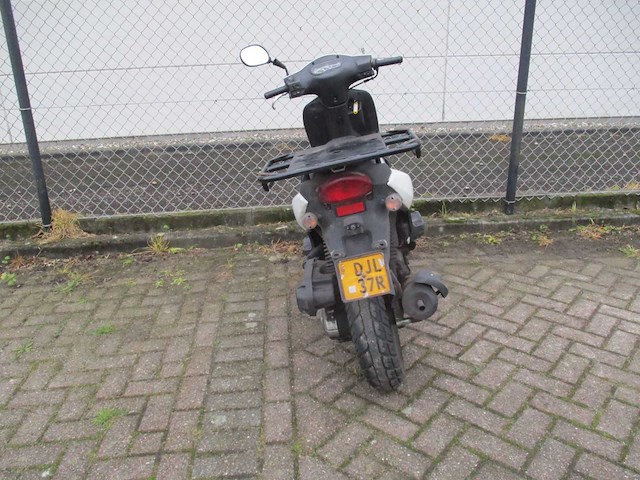 Sym - bezorg bromscooter - x-pro - scooter - afbeelding 10 van  11