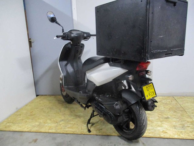 Sym - bezorg bromscooter - x-pro - scooter - afbeelding 2 van  11