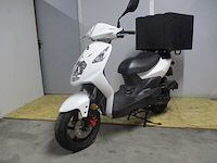 Sym - bezorg bromscooter - x-pro - scooter - afbeelding 4 van  11