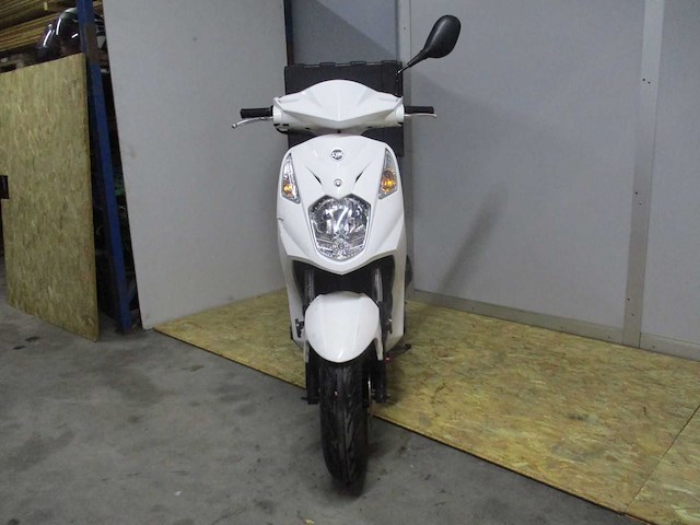 Sym - bezorg bromscooter - x-pro - scooter - afbeelding 5 van  11