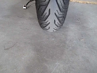 Sym - bezorg bromscooter - x-pro - scooter - afbeelding 11 van  11