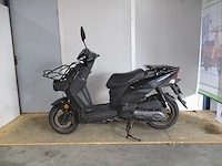 Sym - bezorg bromscooter - x-pro e5 - scooter - afbeelding 1 van  11