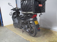 Sym - bezorg bromscooter - x-pro e5 injectie - scooter - afbeelding 2 van  11