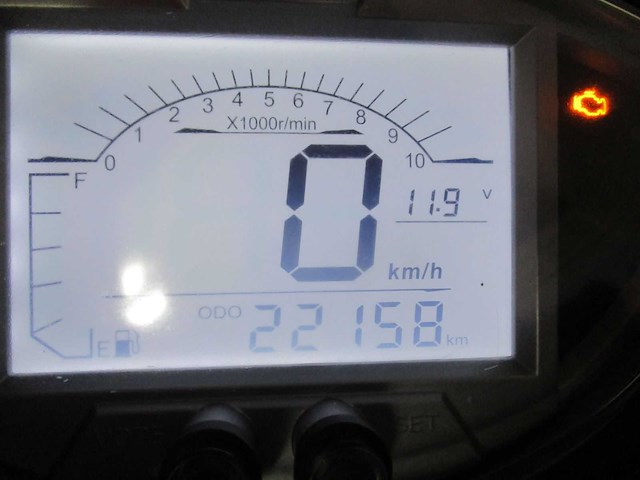 Sym - bezorg bromscooter - x-pro e5 injectie - scooter - afbeelding 3 van  11