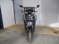 Sym - bezorg bromscooter - x-pro e5 injectie - scooter - afbeelding 5 van  11