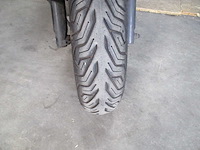 Sym - bezorg bromscooter - x-pro e5 injectie - scooter - afbeelding 6 van  11