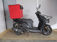 Sym - bezorg bromscooter - x-pro euro 5 injectie - scooter - afbeelding 8 van  11