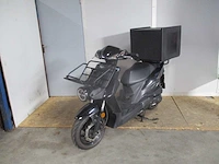 Sym - bezorg bromscooter - x-pro euro 5 injectie - scooter - afbeelding 4 van  11