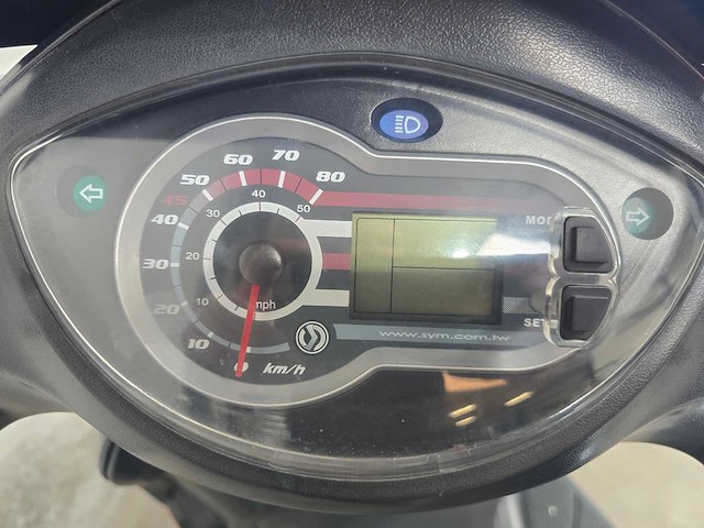 Sym - brom scooter - symphoni sr - moped 4t 45km uitvoering f085nl - afbeelding 6 van  8
