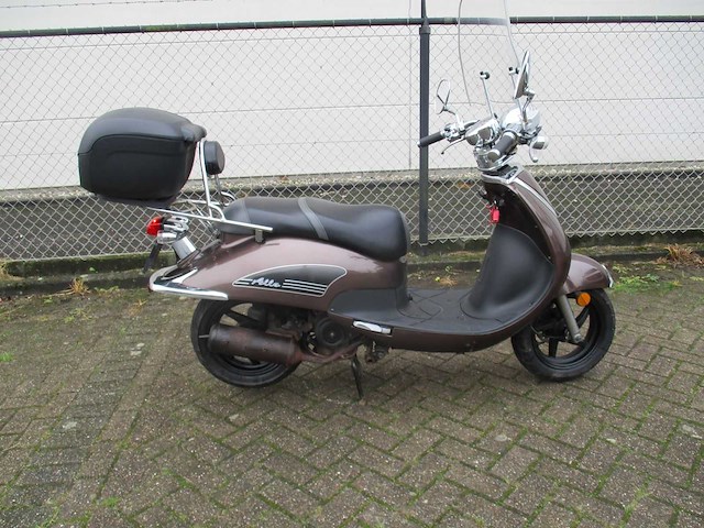 Sym - bromscooter - allo - scooter - afbeelding 8 van  11