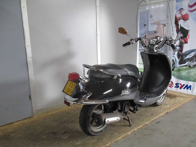 Sym - bromscooter - allo - scooter - afbeelding 7 van  8