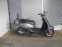 Sym - bromscooter - allo retro - scooter - afbeelding 7 van  10