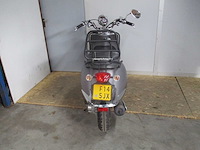 Sym - bromscooter - allo retro - scooter - afbeelding 9 van  10