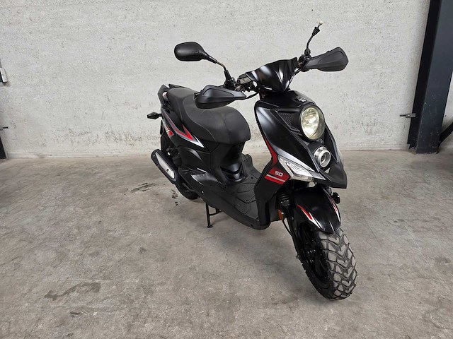 Sym - bromscooter - crox - 4t 45km uitvoering dvd57b - afbeelding 4 van  7