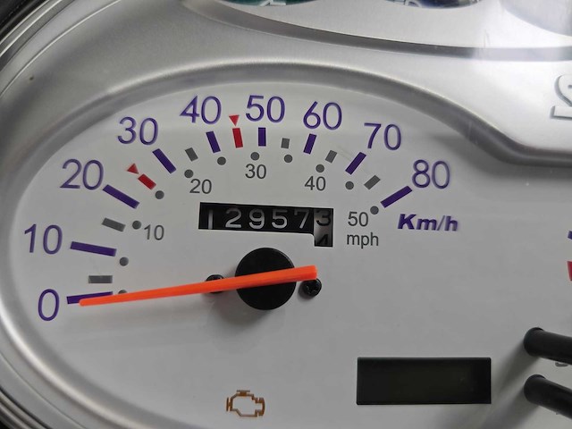 Sym - bromscooter - fiddle ii - 4t 45km uitvoering dpj36v - afbeelding 7 van  7