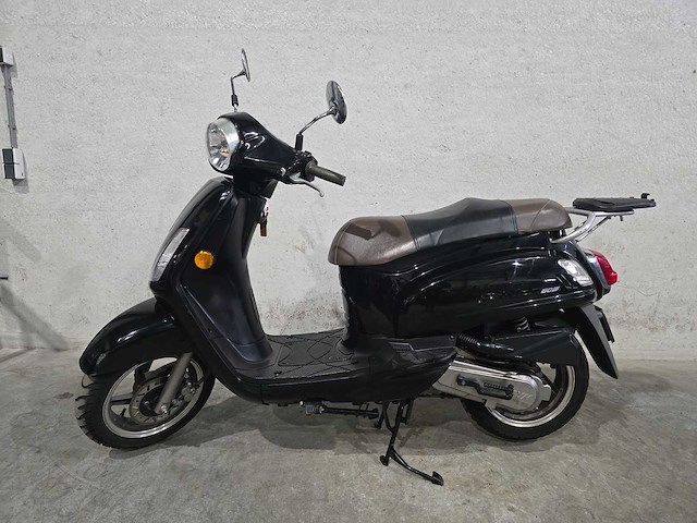 Sym - bromscooter - fiddle ii - 4t 45km uitvoering ft635l - afbeelding 1 van  7