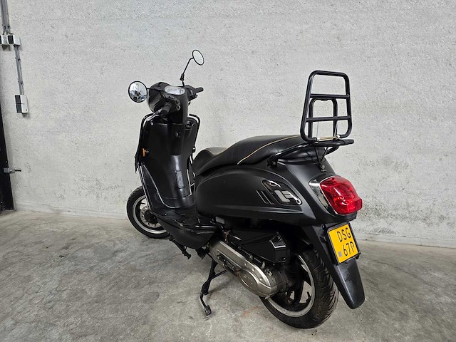 Sym - bromscooter - fiddle ii - brommer - afbeelding 8 van  9