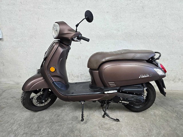 Sym - bromscooter - fiddle iii - 4t 45km uitvoering dvl33t - afbeelding 3 van  8