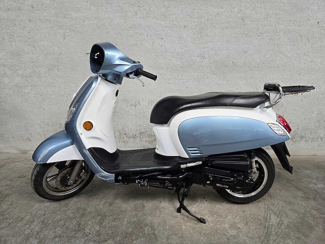 Sym - bromscooter - fiddle iii - 4t 45km uitvoering f659xn - afbeelding 1 van  5