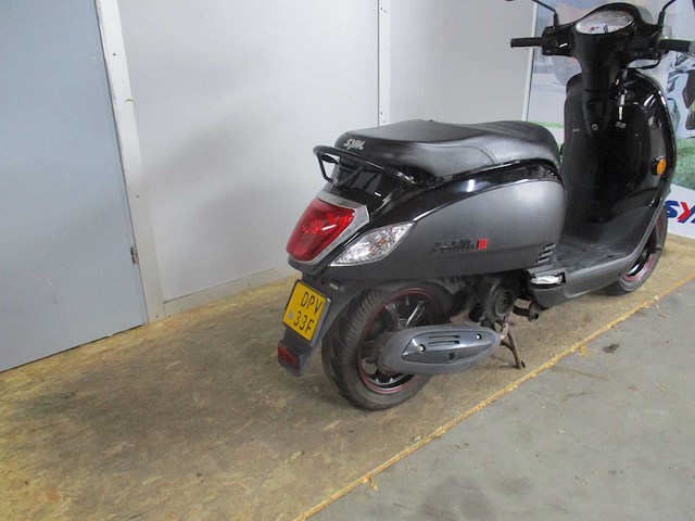Sym - bromscooter - fiddle iii sport - scooter - afbeelding 9 van  11