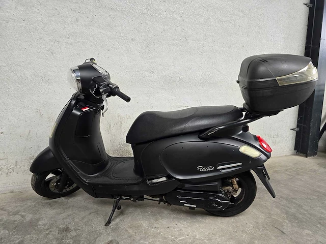 Sym - bromscooter - fiddle iv - 4t 45km uitvoering fhs99v - afbeelding 1 van  8