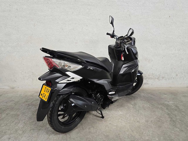 Sym - bromscooter - jet14 - 4t 45km uitvoering dxr04j - afbeelding 7 van  8
