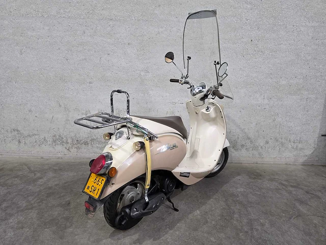 Sym - bromscooter - mio 50 - 4t 45km uitvoering 66fsr1 - afbeelding 6 van  8
