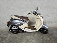 Sym - bromscooter - mio 50 - 4t 45km uitvoering dfv94g - afbeelding 2 van  7