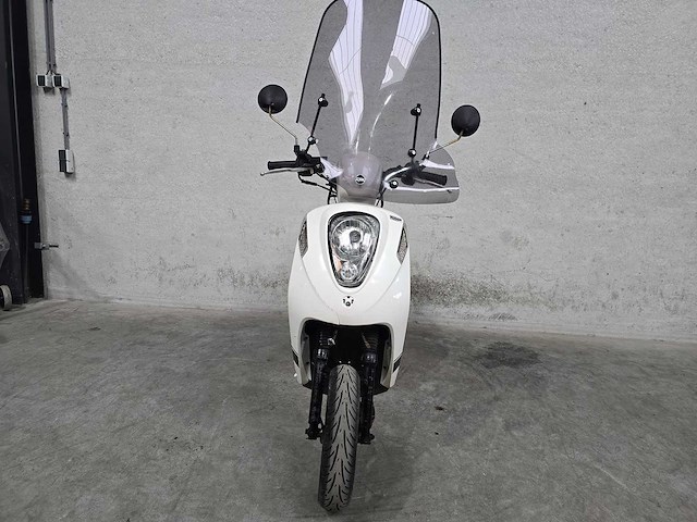 Sym - bromscooter - mio 50i - 4t 45km uitvoering dvf20h - afbeelding 8 van  8