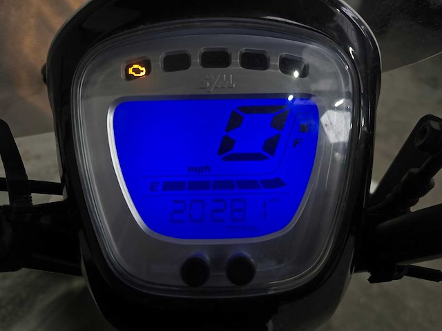 Sym - bromscooter - mio 50i - 4t 45km uitvoering dvf20h - afbeelding 7 van  8