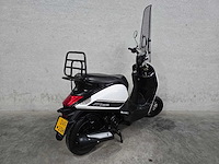 Sym - bromscooter - mio 50i - 4t 45km uitvoering dvf20h - afbeelding 7 van  8