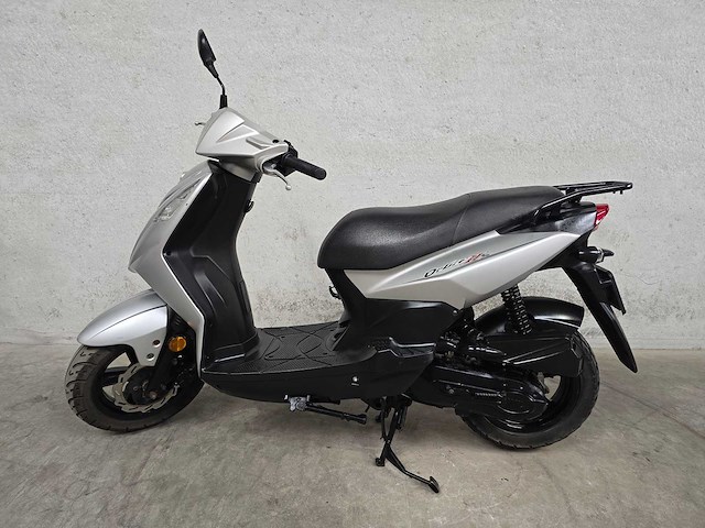 Sym - bromscooter - orbit - 4t 45km uitvoering dtv16j - afbeelding 1 van  7