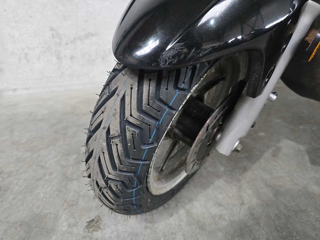 Sym - bromscooter - orbit 50 ii - 4t 45km uitvoering f756jk - afbeelding 8 van  8