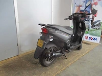 Sym - bromscooter - orbit ii - scooter - afbeelding 9 van  11