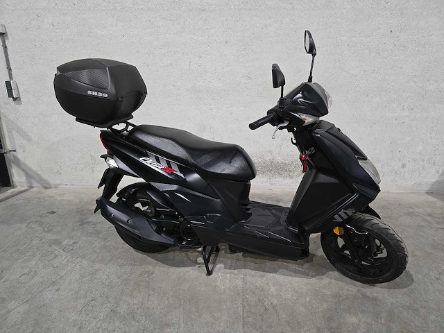 Sym - bromscooter - orbit iii - 4t 45km uitvoering frv19t - afbeelding 2 van  8