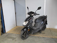Sym - bromscooter - orbit iii - scooter - afbeelding 4 van  11
