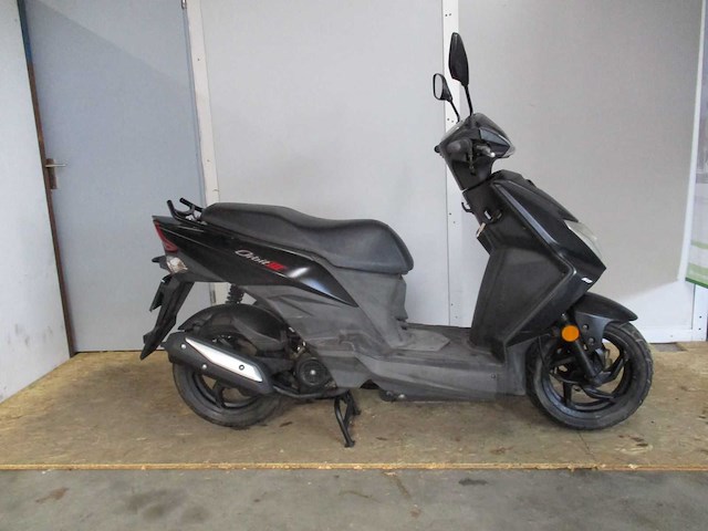 Sym - bromscooter - orbit iii - scooter - afbeelding 8 van  11