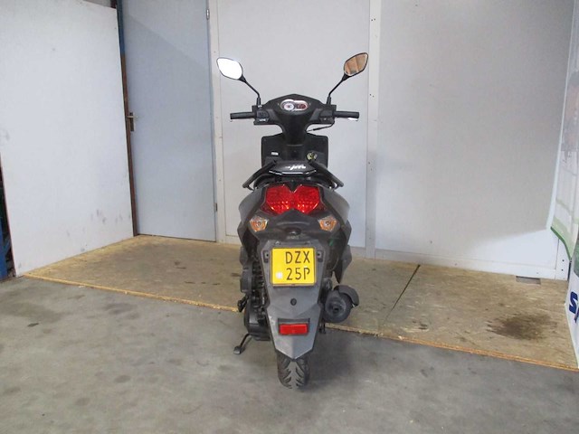 Sym - bromscooter - orbit iii - scooter - afbeelding 10 van  11