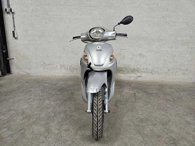 Sym - bromscooter - symphony - 4t 45km uitvoering d129sr - afbeelding 1 van  4