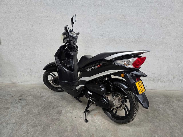 Sym - bromscooter - symphony st - 4t 45km uitvoering dzr53t - afbeelding 6 van  7